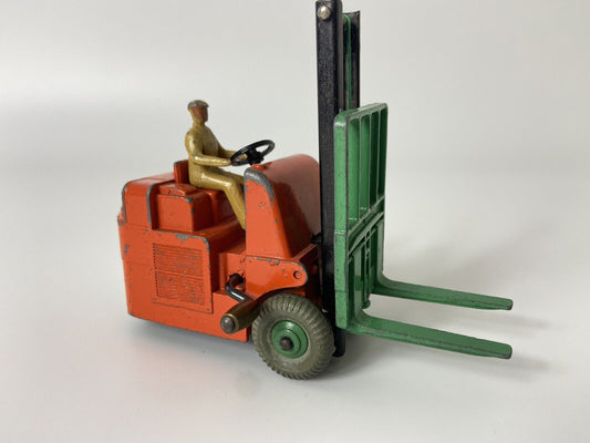 DINKY 401 COVENTRY CLIMAX FORK LIFT TRUCK