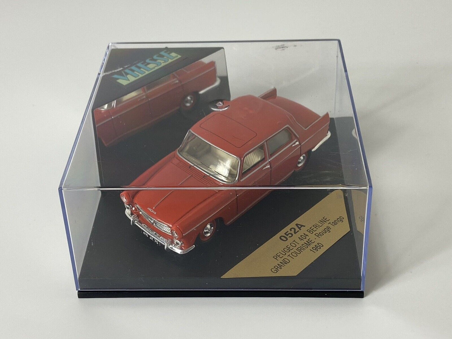 VITESSE 052A PEUGEOT 404 BERLINE GRAND TOURISME 1960 1/43 SCALE WITH CASE