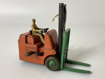 DINKY 401 COVENTRY CLIMAX FORK LIFT TRUCK