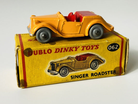 DINKY DUBLO TOYS 062 SINGER ROADSTER WITH BOX