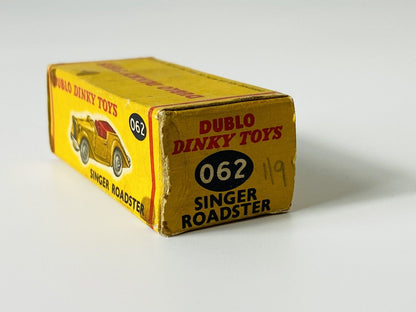 Dinky Toys Singer Roadster Modèle DUBLO Réf 062 Dinky Toys Singer Roadster Modèle DUBLO Réf 062