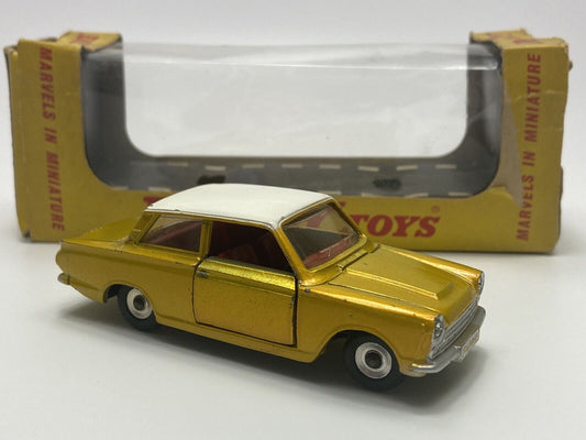 DINKY TOYS 133 FORD 1965 CORTINA WITH ORIGINAL BOX