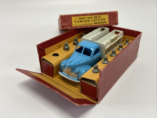 FRENCH DINKY 25 O CAMION LAITIER NESTLÉ IN ORIGINAL BOX