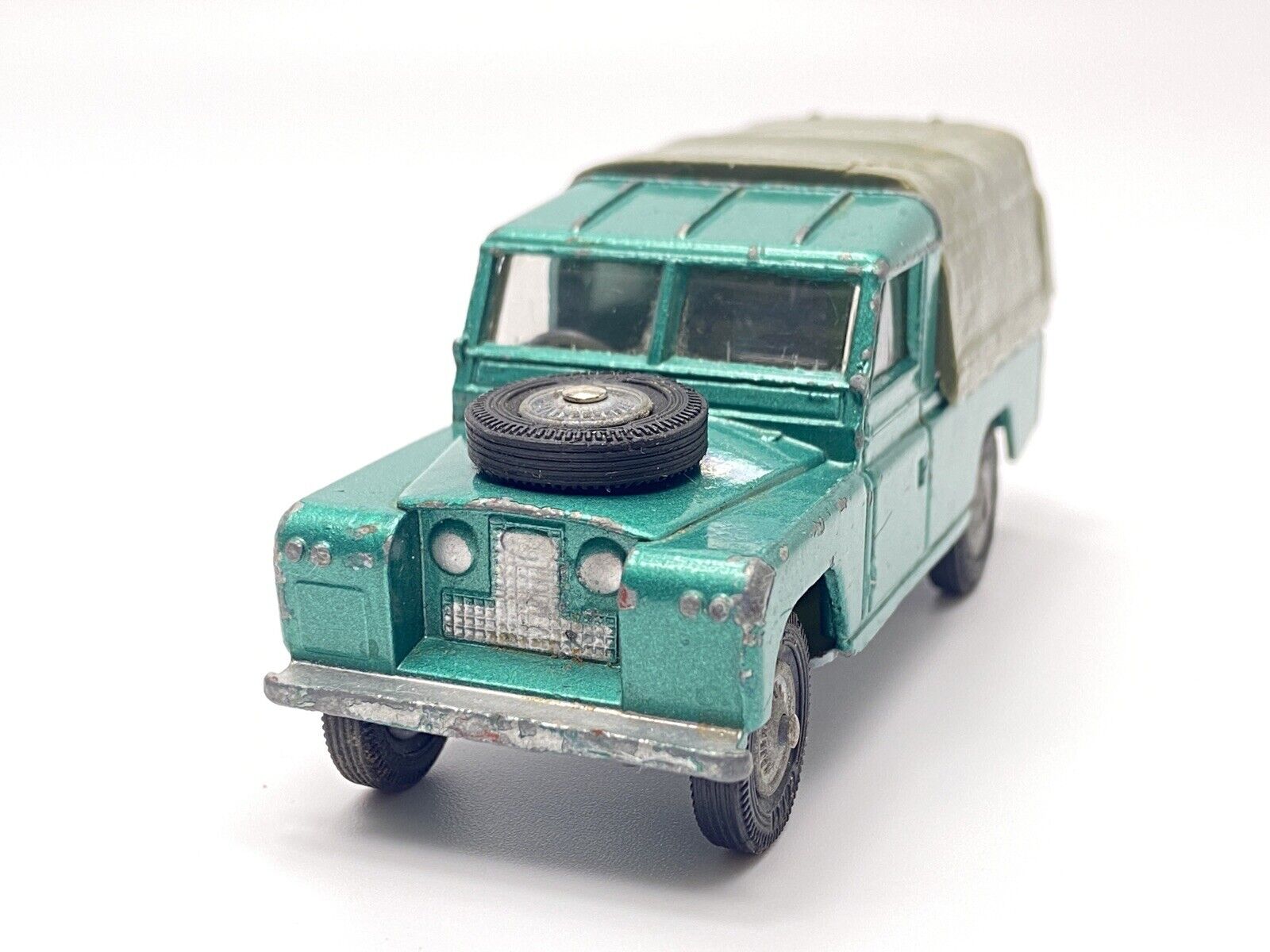 CORGI 438 LAND ROVER 109 WB BOXED METALLIC GREEN BODY WITH OLIVE GREEN  CANOPY