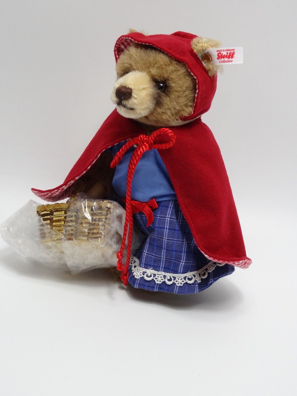 STEIFF 021350 LITTLE RED RIDING HOOD AND WOLF WITH CERTIFICATE, BOX AND TAG