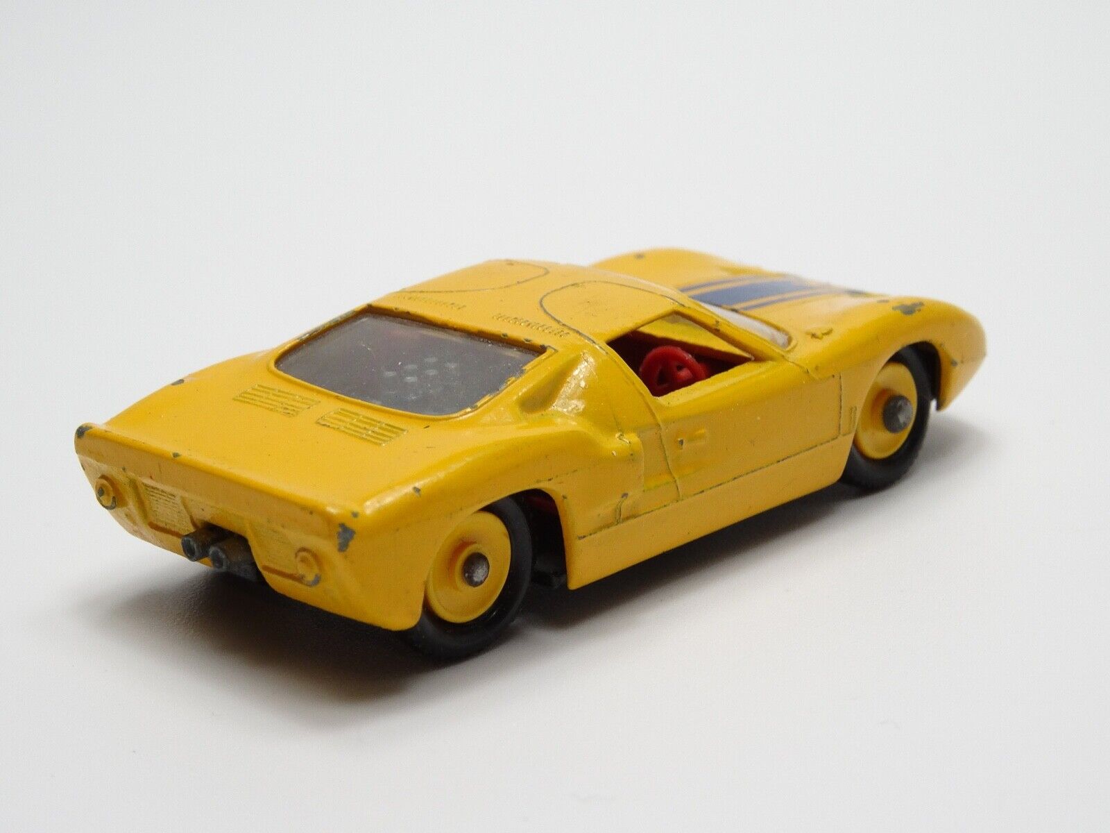 Ford GT40, Elf 1966 matchbox new in box 41 ancien vieux , métal tôle vintage miniature jouet - Collection Ford GT40, Elf 1966 matchbox new in box 41 ancien vieux , métal tôle vintage miniature jouet - Collection