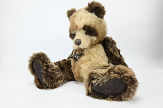 Charlie Bears Woody Giggler Panda Bear - CB 183941