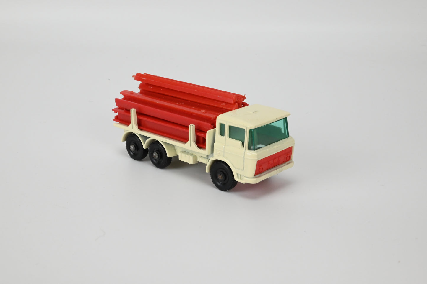 Matchbox No.58 D.A.F Girder Truck with Box